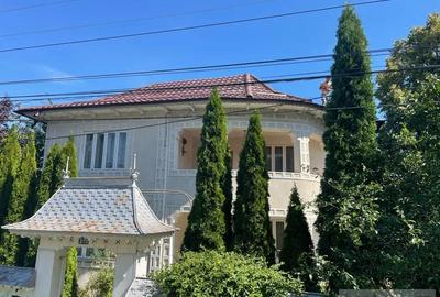 Casă cu 6 camere cu Teren 1000 Mp în Agapia - 8