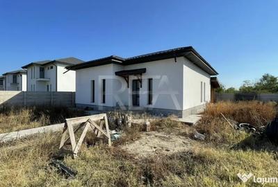 Casă cu 3 camere cu Teren 500 Mp în Central - 12