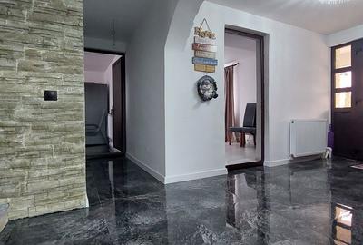 Casă cu 5 camere cu Teren 1507 Mp în Vânători - 7