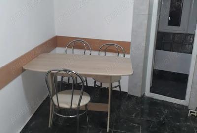 Inchiriez apartament 3 camere - 6