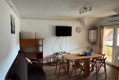 Apartament cu 4 camere decomandat în Central - 1