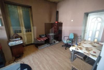 Casa renovabila, 120 mp utili ,teren 300 mp intravilan,zona Livezile - 5