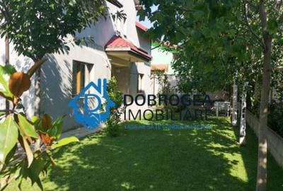 Casă cu 7 camere cu Teren 390 Mp în Mineri - 2