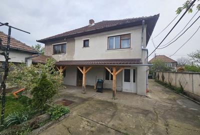 Duplex cu 5 camere în Șibot