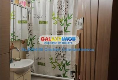 Apartament 3 camere,renovat, Piata Resita, sect 4 - 10