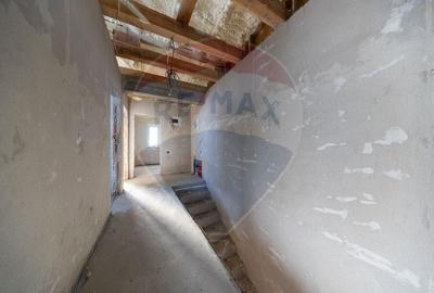 Duplex cu 8 camere cu Teren 350 Mp în Tărlungeni - 12