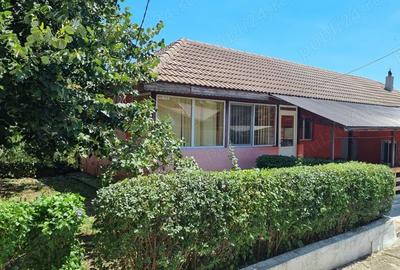 Casă cu 4 camere în Cernat - 9