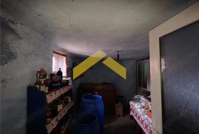 Casă cu 4 camere în Periferie - 5