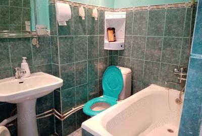 Garsonieră decomandată în Traian - 4