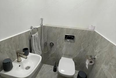 Apartament cu 3 camere în Tractorul - 2