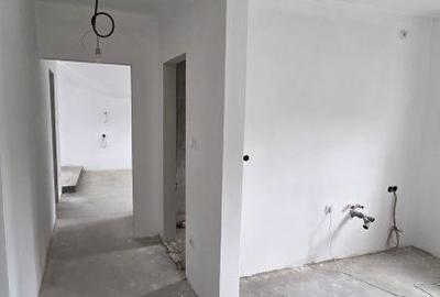 Casă cu Teren 600 Mp în Central - 8