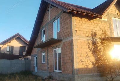 Se vinde casa la rosu - 7