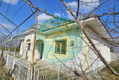 Casă cu 4 camere cu Teren 1200 Mp în Adjudeni - 3