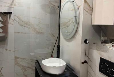 Apartament cu 3 camere decomandat în Nufărul - 1