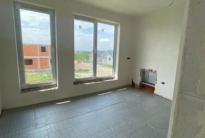 Apartament cu 2 camere decomandat în Sântandrei - 3