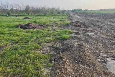 Teren de 920 mp, în Pruni - 2