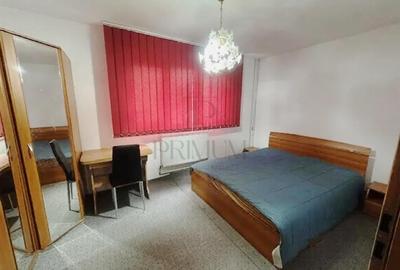 Apartament cu 3 camere semidecomandat, mobilat în Take Ionescu