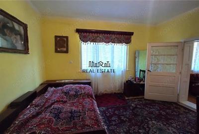 Teren generos si casa din caramida in satul istoric Tebea - 20