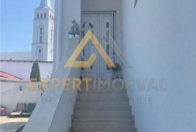 Casă cu 4 camere cu Teren 282 Mp în Orașul Vechi - 2