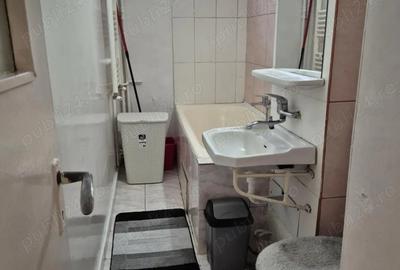 Garsonieră decomandată în Central - 2