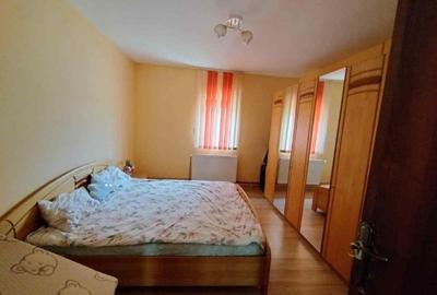 Casă cu 6 camere cu Teren 2656 Mp în Cenei - 10