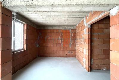 Casă individuală cu 4 camere cu Canalizare în Biharia - 2