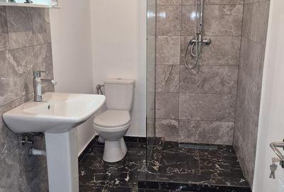 Casă cu 3 camere cu Teren 280 Mp în Central - 5