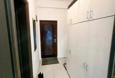 INCHIRIERI-Garsoniera NOUA-Militari Residence Ballroom - 2