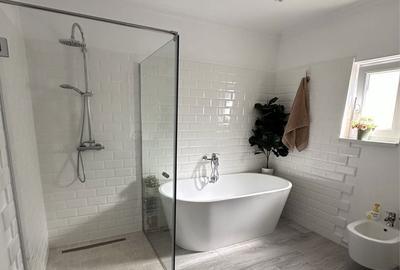 Casă cu 3 camere în Unirea - 2