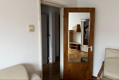 Apartament cu 3 camere decomandat, mobilat în Titan - 15