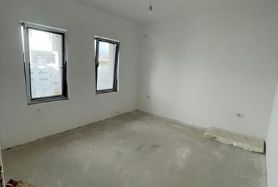 Casă cu 3 camere cu Teren 330 Mp în Central - 9