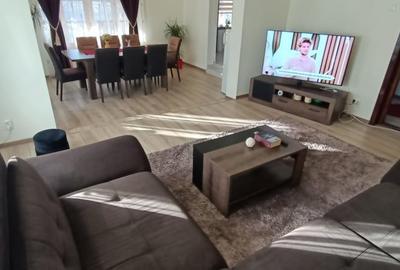 Casă cu 6 camere cu Teren 10 Mp în Central - 8