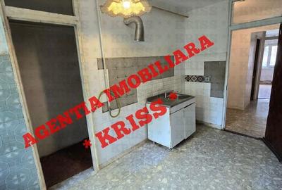 Apartament cu 3 camere decomandat în Central - 3