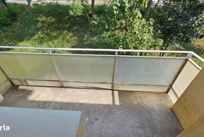 Apartament cu 2 camere decomandat în Cornișa - 4