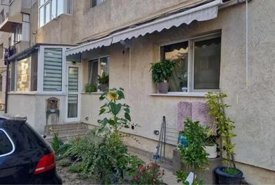 Apartament cu 2 camere semidecomandat în CET - 7