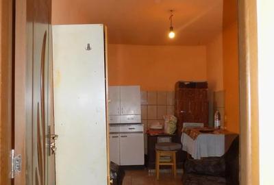 Casă cu 2 camere cu Teren 443 Mp în Dudești - 1