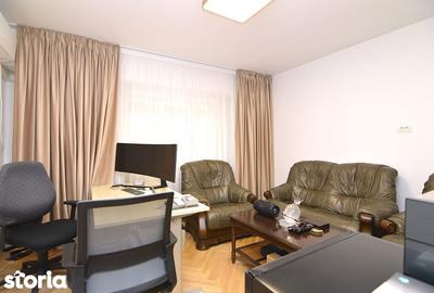 Apartament cu 3 camere semidecomandat în Centrul Civic - 3