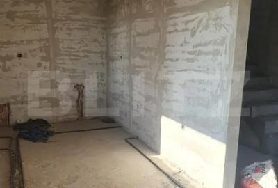 Casă cu 4 camere cu Canalizare în Stupini - 2