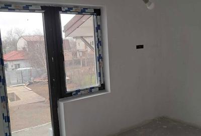 Casă cu 4 camere cu Teren 210 Mp în Bucureștii Noi