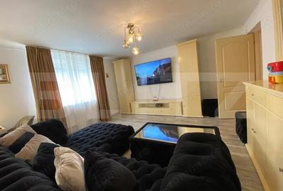 Casă cu 3 camere cu Teren 3000 Mp în Central - 2