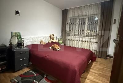 Apartament cu 3 camere decomandat, mobilat în Micro 11