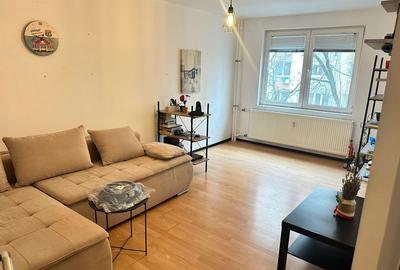 Apartament cu 3 camere decomandat în Central - 2
