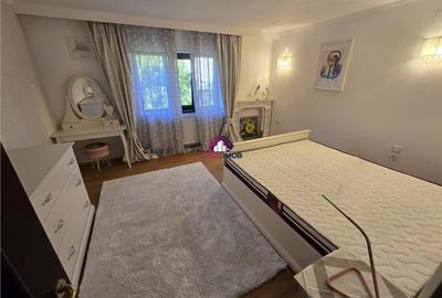 Casă cu 6 camere cu Teren 2500 Mp în Vlădiceasca - 12