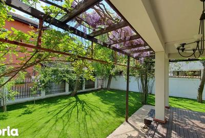 Casă cu 7 camere cu Teren 600 Mp în Central - 6