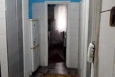 Garsonieră decomandată în Micro 4 - 4