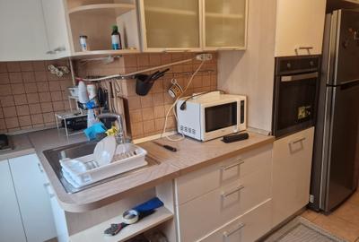 Poarta 6-apartament 3 camere, decomandate, cu  3 balcoane, etaj 1 - 8