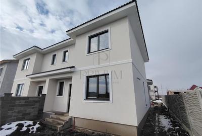Duplex cu 4 camere cu Canalizare în Moșnița Nouă - 3