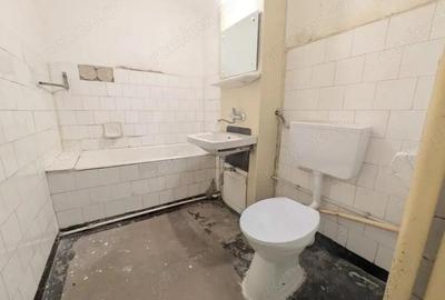 Str Carpati - Piata Sud, Apartament 3 camere, etaj 2/4, bucatarie mare - 10