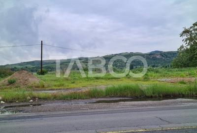 Teren intravilan 4100 mp de vanzare in Lancram - 4