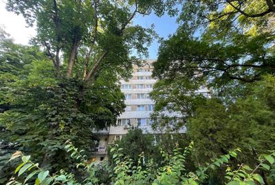 Apartament cu 3 camere semidecomandat în Drumul Taberei - 55